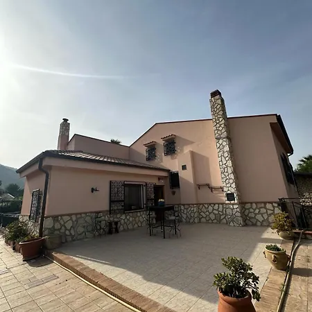 Villa Inserra Deluxe-2